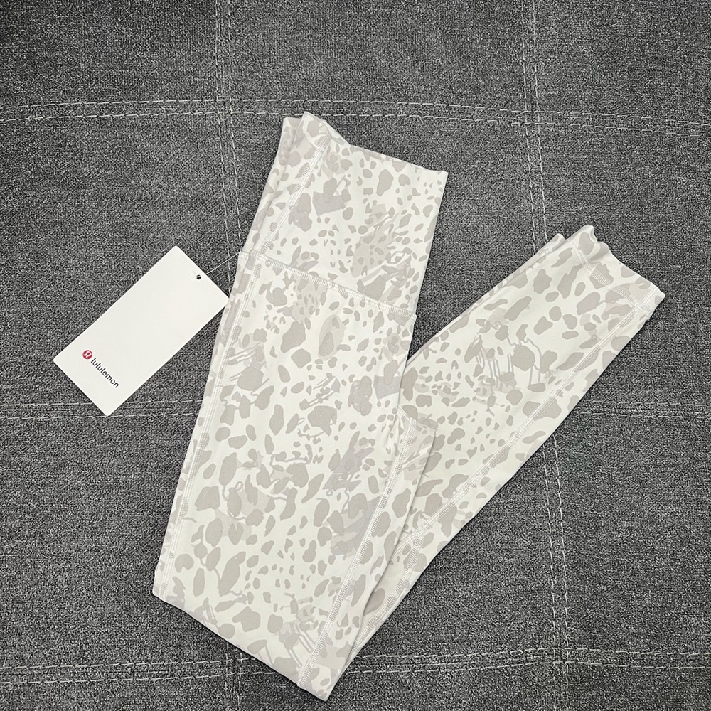 Lululemon Gray Patterned Leggings
